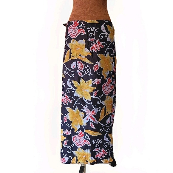 Women's Wrap Skirt One Size Cottom‎ Navy Yellow Floral Lightweight Bohemian - Picture 1 of 6